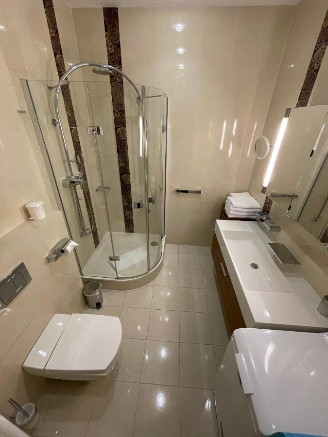 Apartma Premium Карлови Вари Екстериор снимка
