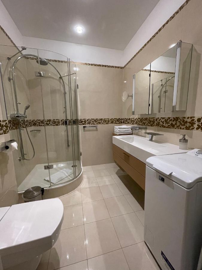 Apartma Premium Карлови Вари Екстериор снимка