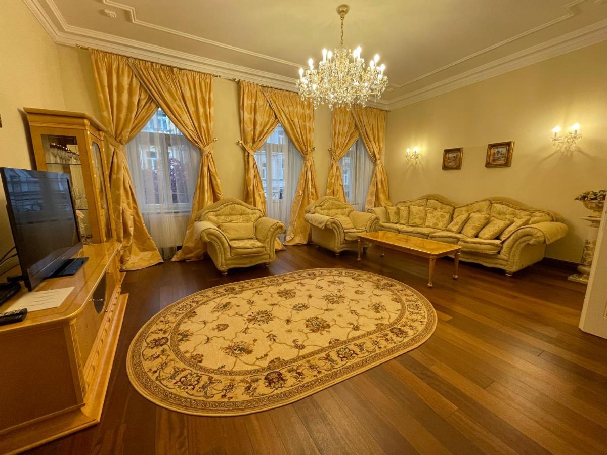 Apartma Premium Карлови Вари Екстериор снимка